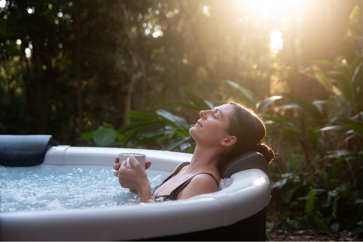 MSpa Denver 6-Person Rigid Frame Hot Tub