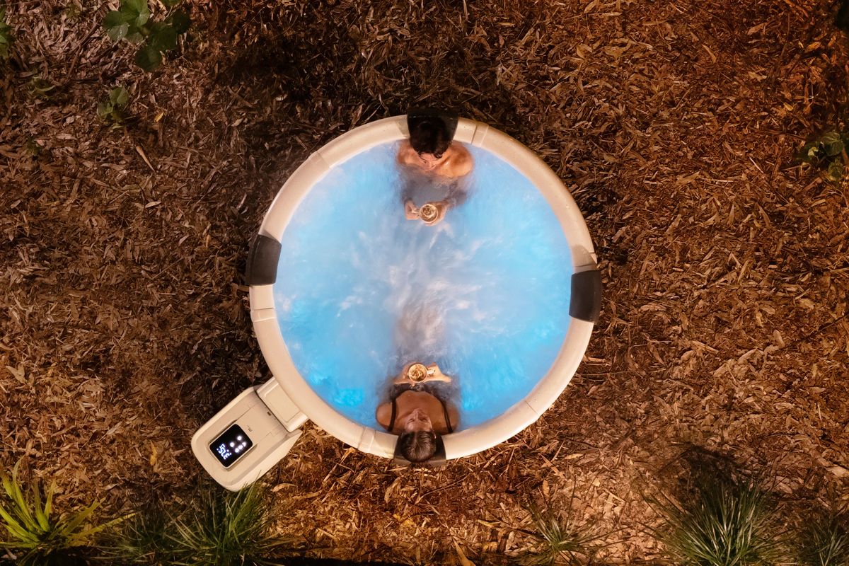 MSpa Denver 6-Person Rigid Frame Hot Tub