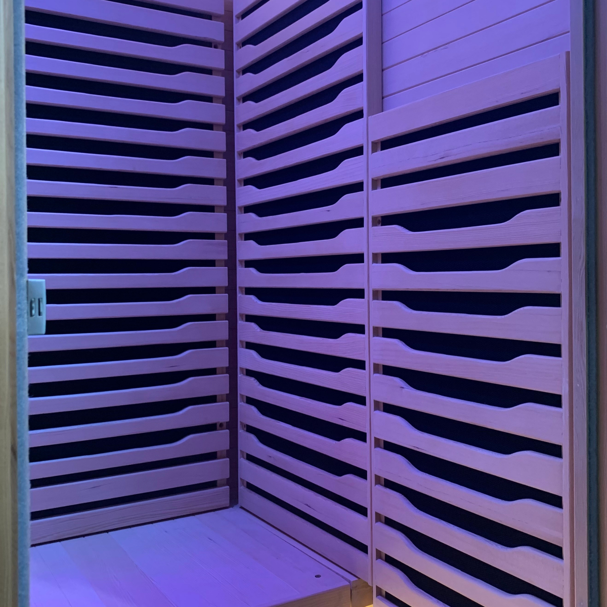 Blisspod Helsinki 2-Person Full-Spectrum Sauna with Red Light