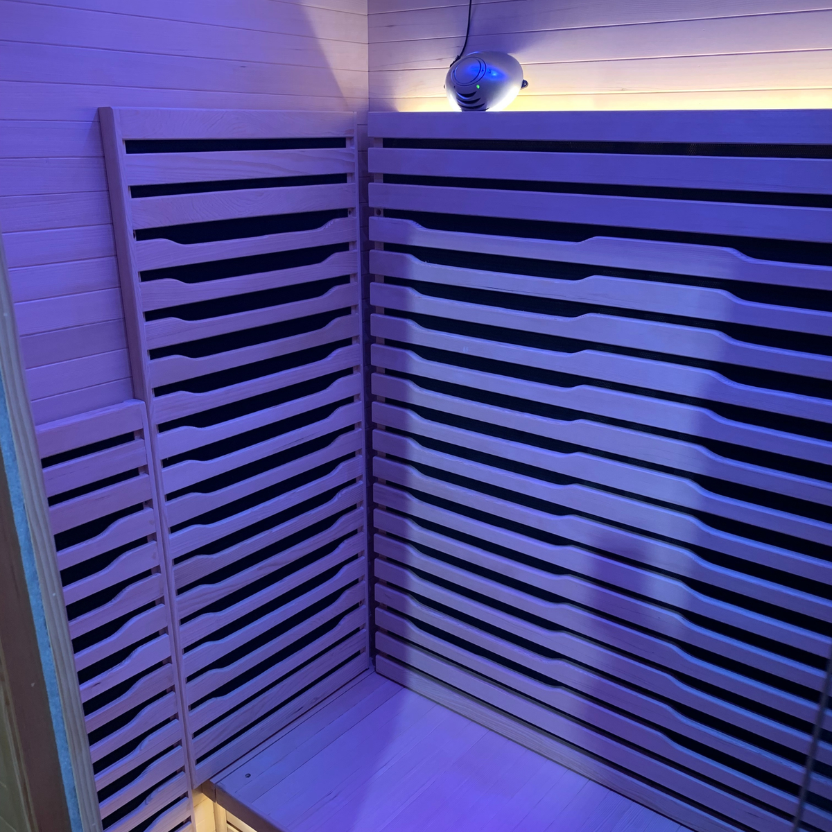 Blisspod Helsinki 2-Person Full-Spectrum Sauna with Red Light