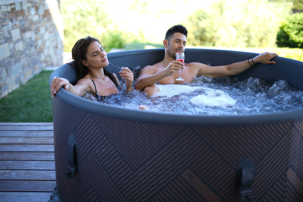 MSpa Mono 6-Person Verto Rigid Hot Tub