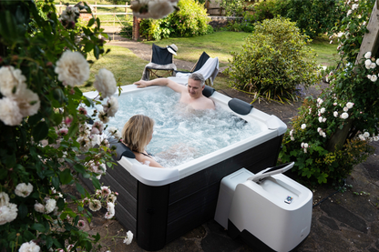 MSpa Oslo 6-Person Rigid Frame Hot Tub with Lights