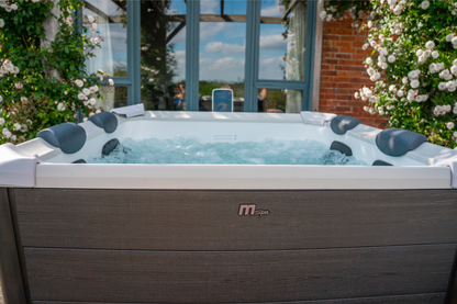 MSpa Oslo 6-Person Rigid Frame Hot Tub with Lights