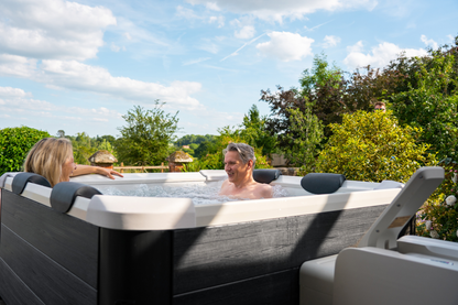 MSpa Oslo 6-Person Rigid Frame Hot Tub with Lights