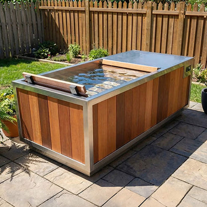 Finnmark SoulCold 1-Person Hot and Cold Plunge with Cover