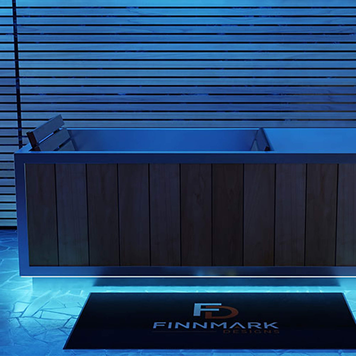 Finnmark SoulCold 1-Person Hot and Cold Plunge with Cover