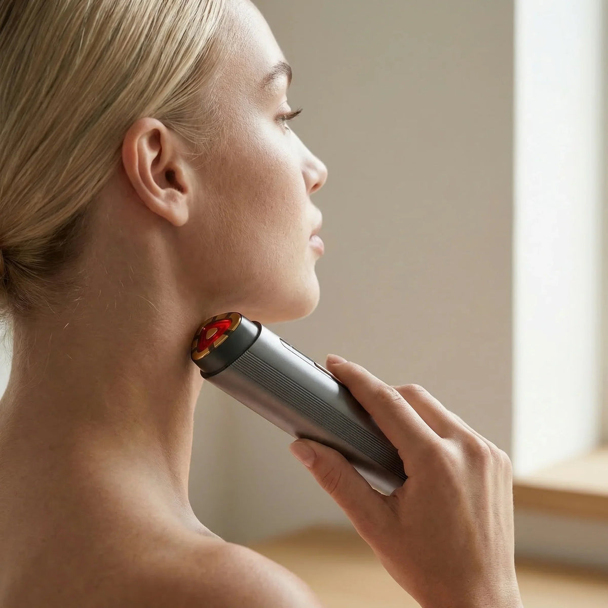 Nicebeam Red Light and Radio Frequency Facial Device