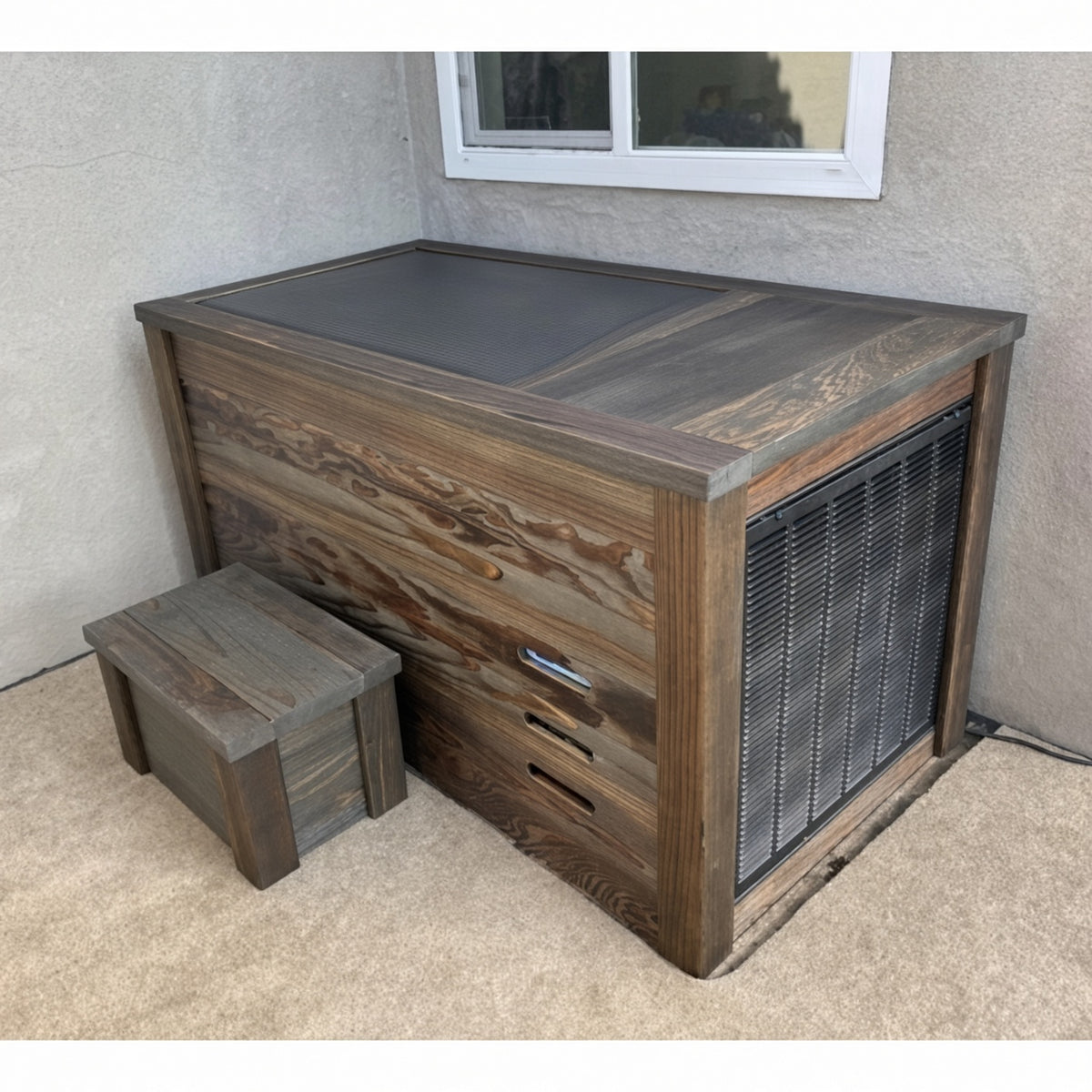 Kooru Cold Plunge Tub, Oiled Leather finish