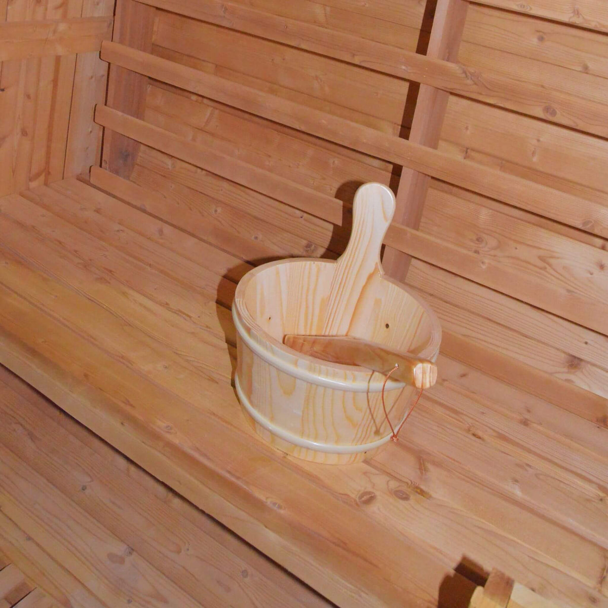 Ignite White Oak Outdoor Barrel Sauna with 4.5 kW Heater