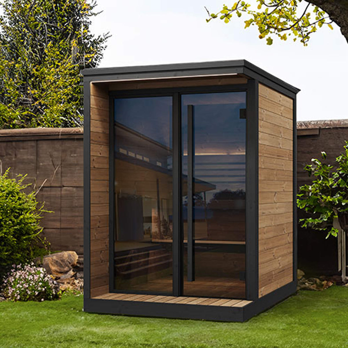SaunaLife Luxury GL4 4-Person Outdoor Sauna Kit